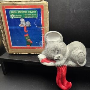 Vintage House of Lloyd‎ Ceramic SLEEPY MOUSE Christmas Stocking Holder Red Gray